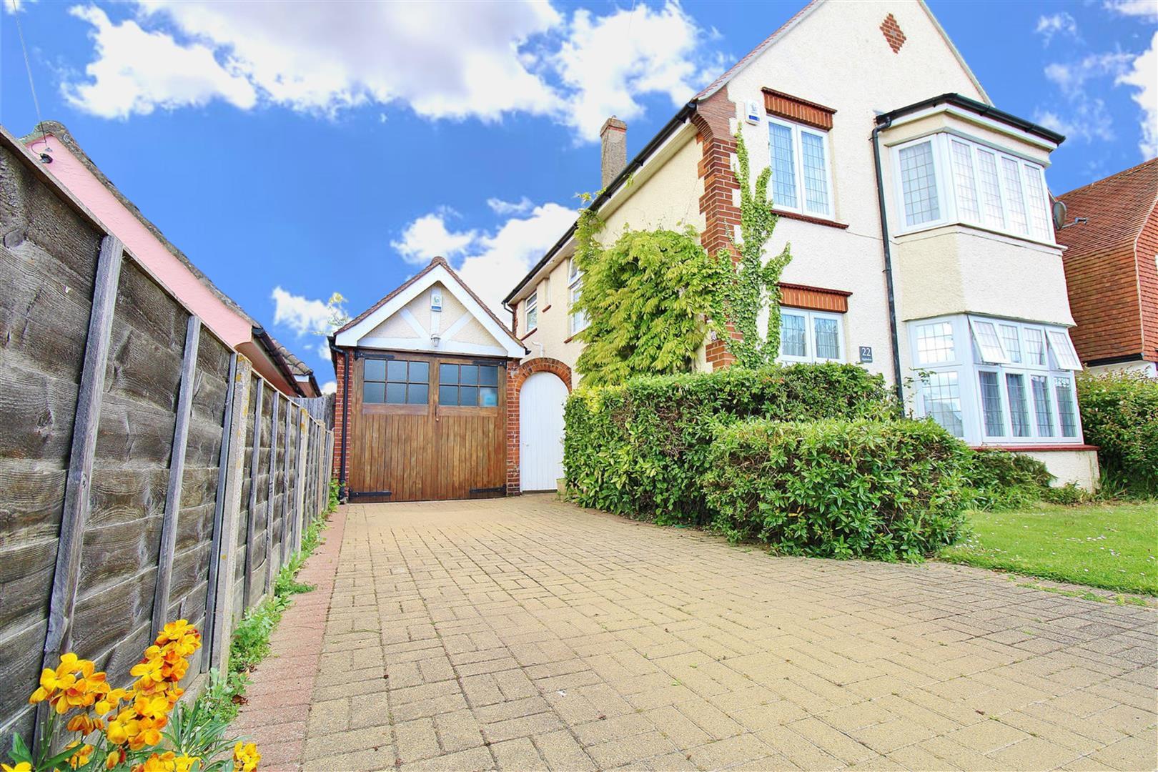 Greenway, FrintonOnSea Sheen's